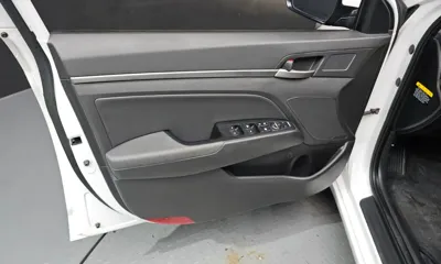 Hyundai Avante 2017, 26105 км, за 14300000 KRW - фото 24