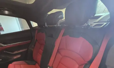 Porsche Taycan 2025, 10000 км, за 207860000 KRW - фото 8