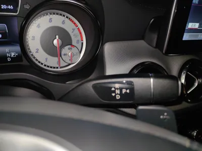 Mercedes-Benz GLA 2015, 85500 км, за 54789.42 CNY - фото 15