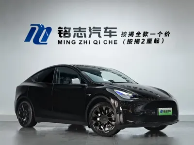 Tesla Model Y 2023, 34500 км, за 173800 CNY