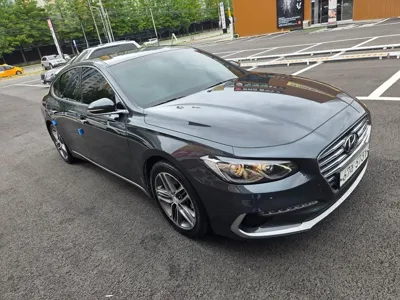 Hyundai Grandeur 2017, 131741 км, за 9990000 KRW