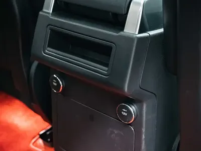 Land Rover Discovery 2019, 90000 км, за 196800 CNY - фото 19