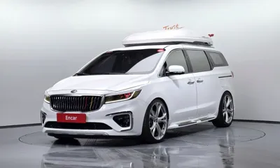 Kia Canival · 2020 год