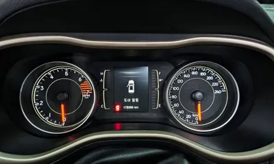 Jeep Cherokee 2016, 178385 км, за 5200000 KRW - фото 8