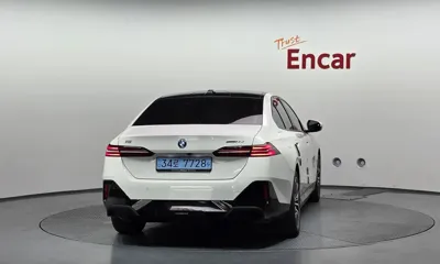 BMW i5 2025, 10224 км, за 70500000 KRW