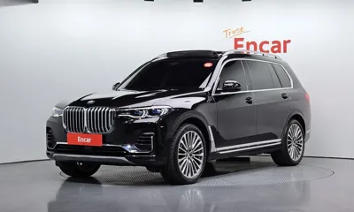BMW X7 · 2021 год