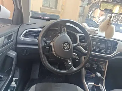 Volkswagen T-Roc 2020, 98000 км, за 54400 CNY