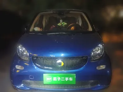 Smart Fortwo 2015, 40700 км, за 42335.12 CNY