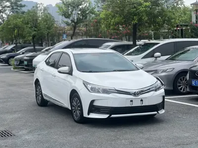 Toyota Corolla 2018, 52000 км, за 33800 CNY