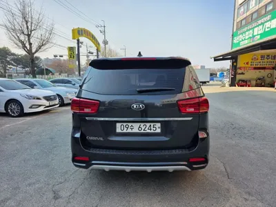 Kia Canival 2019, 152204 км, за 12900000 KRW