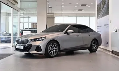 BMW 5-Series · 2026 год
