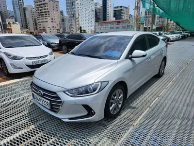 Hyundai Avante · 2018 год
