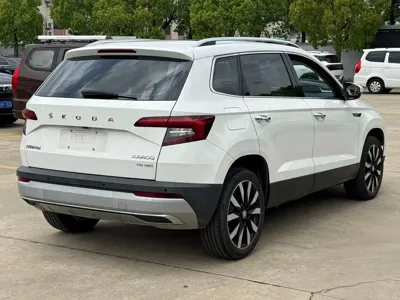 Skoda Karoq 2020, 18000 км, за 89000 CNY