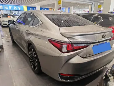 Lexus ES 2023, 92000 км, за 259800 CNY - фото 7