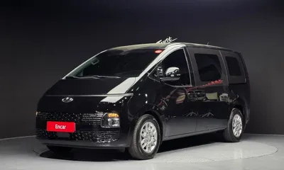 Hyundai Staria · 2023 год