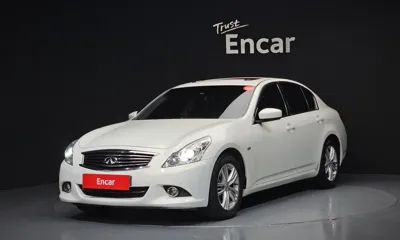 Infiniti G · 2011 год
