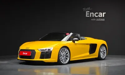 Audi R8 · 2018 год
