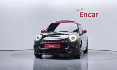 MINI Cooper 2019, 42673 км, за 20300000 KRW