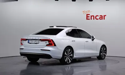 Volvo S60 2025, 12356 км, за 46300000 KRW