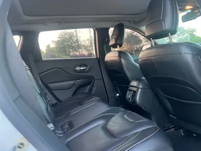 Jeep Cherokee 2016, 160000 км, за 29800 CNY - фото 5