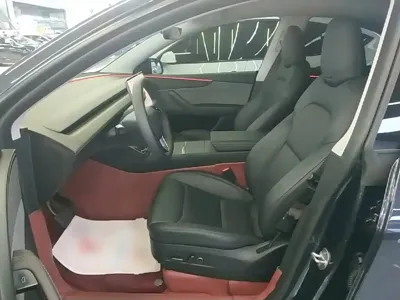 Tesla Model Y 2025, 28100 км, за 219500 CNY - фото 15