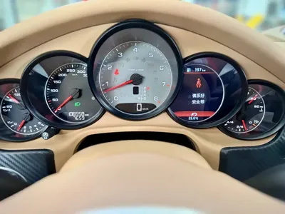 Porsche Panamera 2015, 106000 км, за 188000 CNY - фото 7