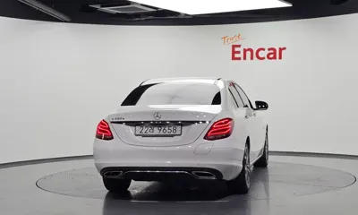 Mercedes-Benz C-Class 2018, 24595 км, за 21900000 KRW