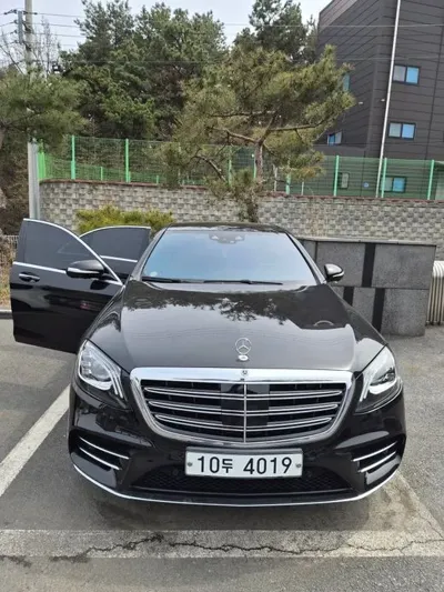 Mercedes-Benz S-Class · 2018 год