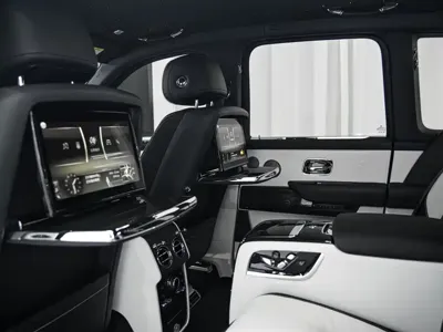 Rolls-Royce Cullinan 2023, 11000 км, за 5890000 CNY - фото 11