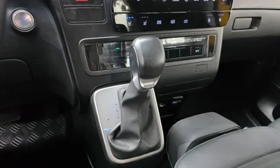 Hyundai Staria 2024, 39762 км, за 36500000 KRW - фото 9