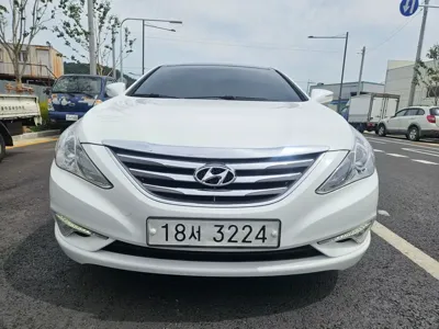 Hyundai Sonata 2014, 179709 км, за 5500000 KRW