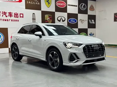 Audi Q3 2022, 33000 км, за 175799 CNY