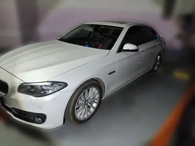 BMW 5 Series · 2017 год