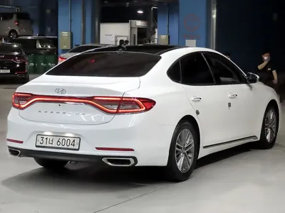 Hyundai Grandeur 2018, 46150 км, за 16900000 KRW - фото 4