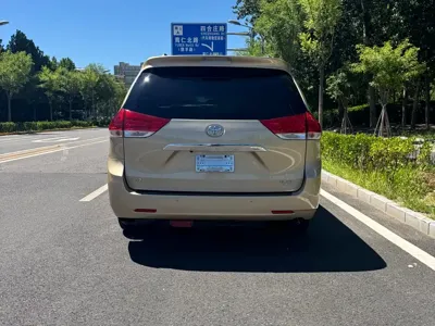 Toyota Sienna 2014, 135000 км, за 95000 CNY - фото 5