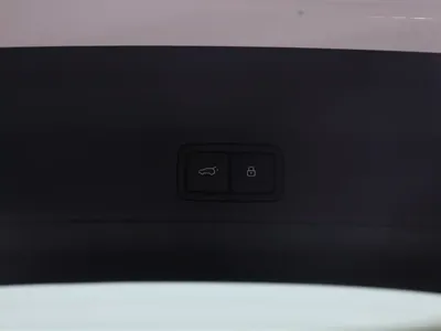 Li Auto Li L8 2026, 9000 км, за 278800 CNY