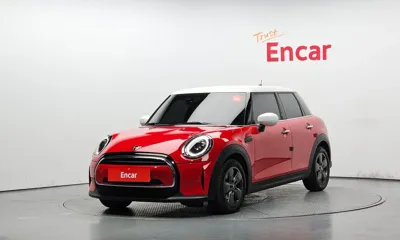 MINI Cooper · 2022 год
