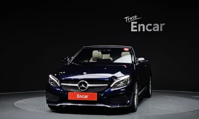 Mercedes-Benz C-Class 2017, 64972 км, за 26000000 KRW