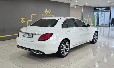 Mercedes-Benz C-Class 2020, 70750 км, за 24900000 KRW