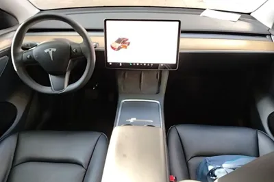 Tesla Model Y 2022, 115600 км, за 155773.75 CNY - фото 17