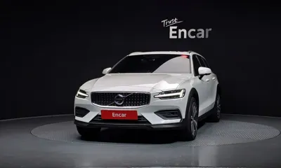 Volvo V60 2020, 70447 км, за 28900000 KRW