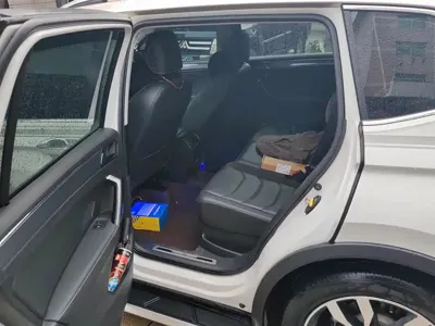 Volkswagen Tiguan L 2021, 26500 км, за 99000 CNY - фото 11