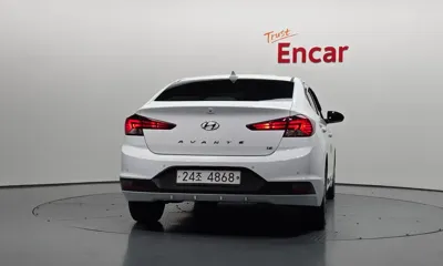 Hyundai Avante 2020, 156512 км, за 8800000 KRW