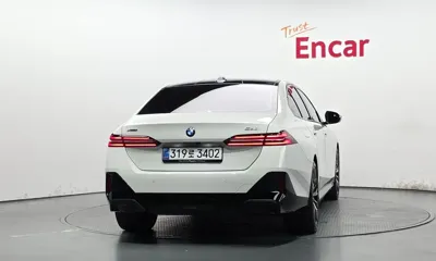 BMW 5-Series 2025, 9060 км, за 87800000 KRW - фото 4