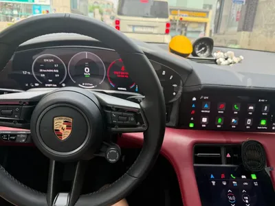 Porsche Taycan 2025, 21500 км, за 138000000 KRW - фото 8