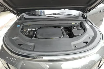 Li Auto L9 2022, 77400 км, за 236421.4 CNY - фото 30