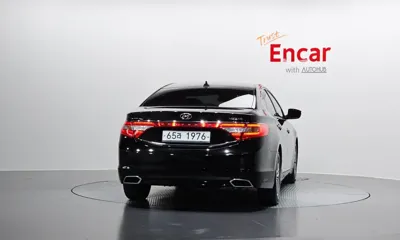 Hyundai Grandeur 2017, 68385 км, за 7900000 KRW