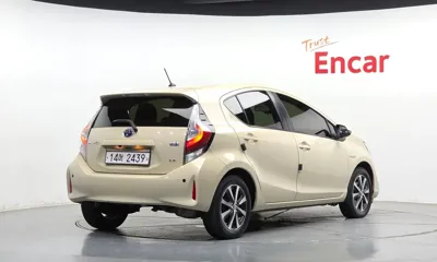 Toyota Prius 2019, 49560 км, за 14200000 KRW