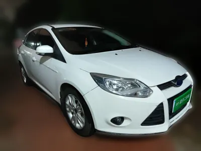 Ford Focus 2012, 58900 км, за 24778.6 CNY