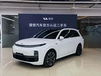 Li Auto Li L8 · 2025 год